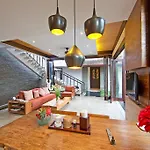 Villa Canthy