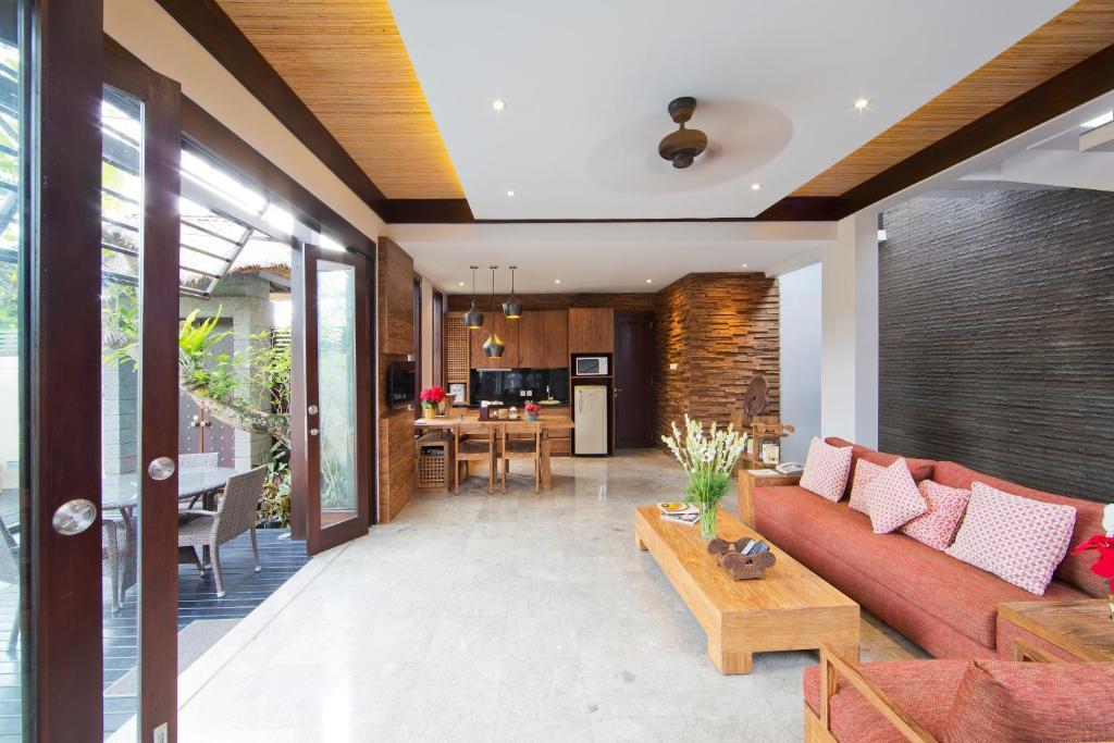 Canthy * Seminyak (Bali)